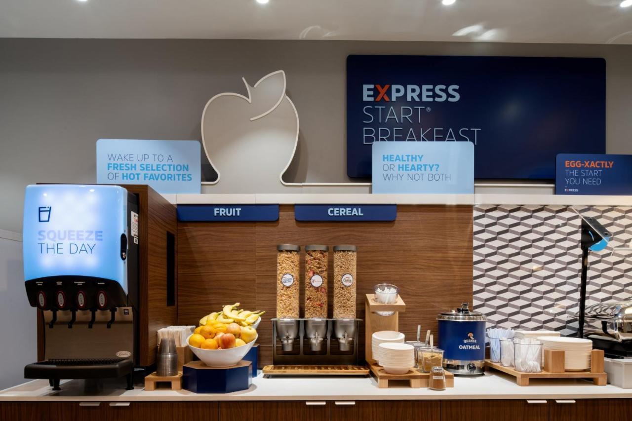 Holiday Inn Express & Suites - Hollister By Ihg 外观 照片
